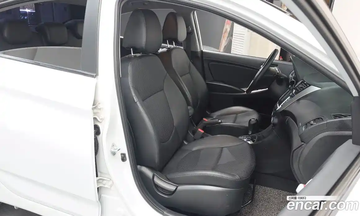 Hyundai Accent 2018 1.4 гидро в Москве № 1610835, фото 18