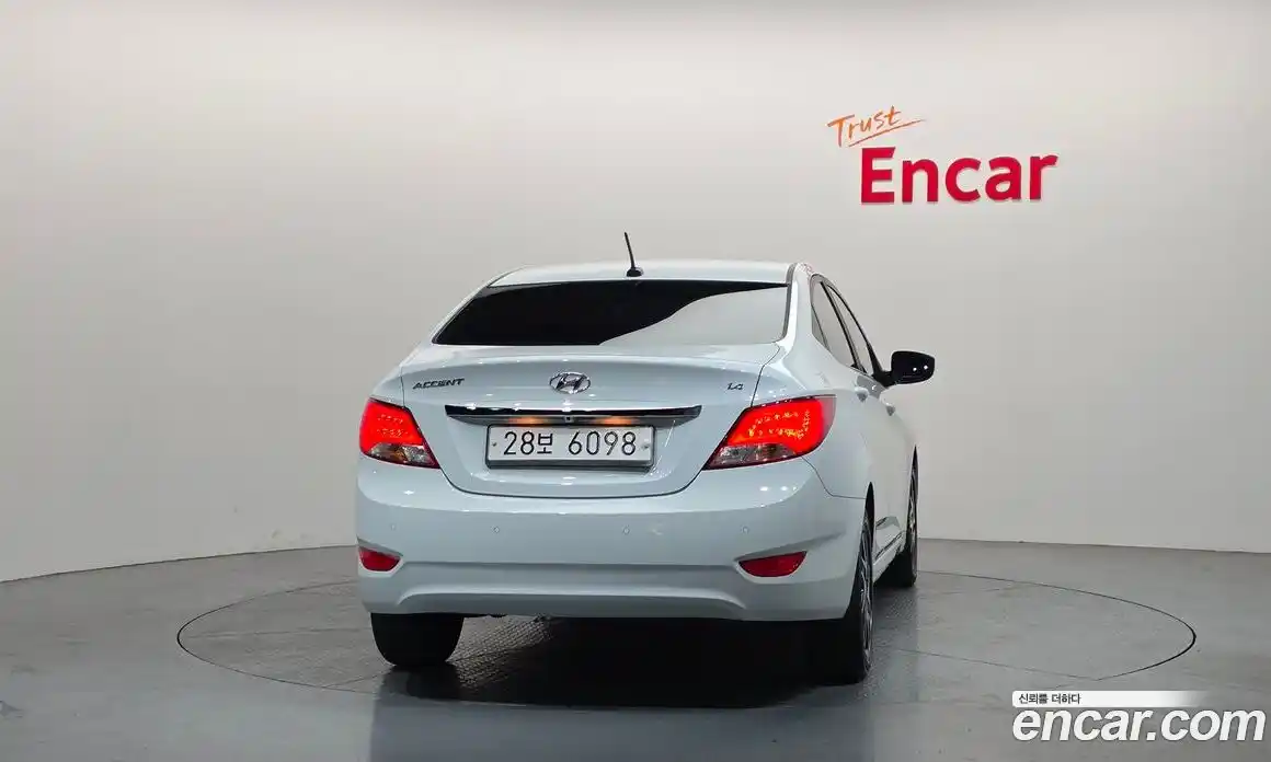 Hyundai Accent 2018 1.4 гидро в Москве № 1610835, фото 4