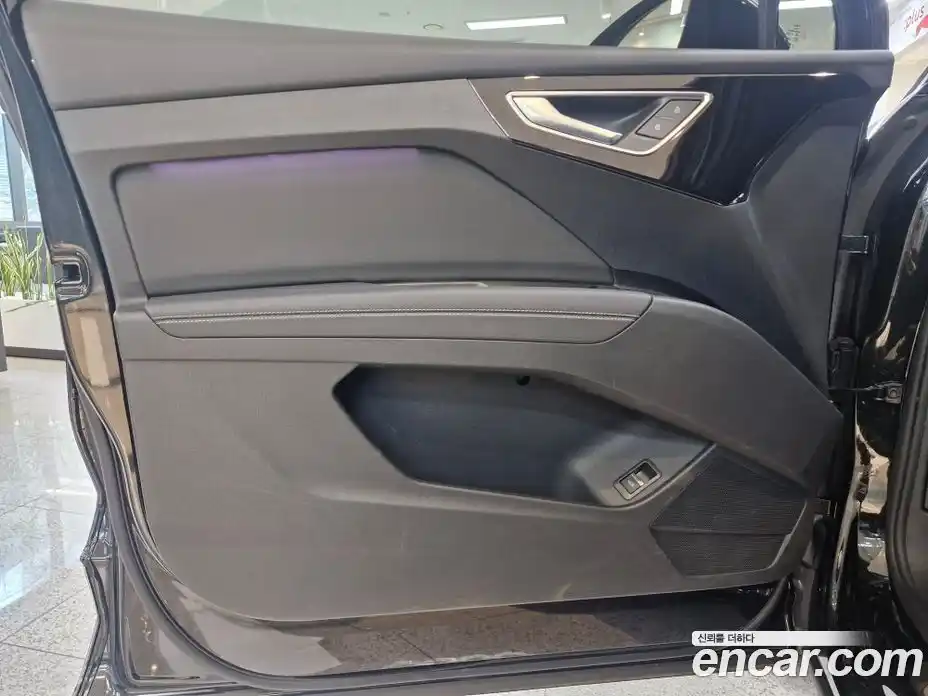 Audi Q4 e-tron 2023 1.0 гидро в Москве № 1618304, фото 12