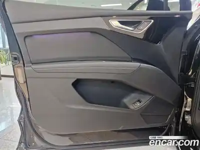 Audi Q4 e-tron 2023 1.0 гидро в Москве № 1618304, миниатюра 12