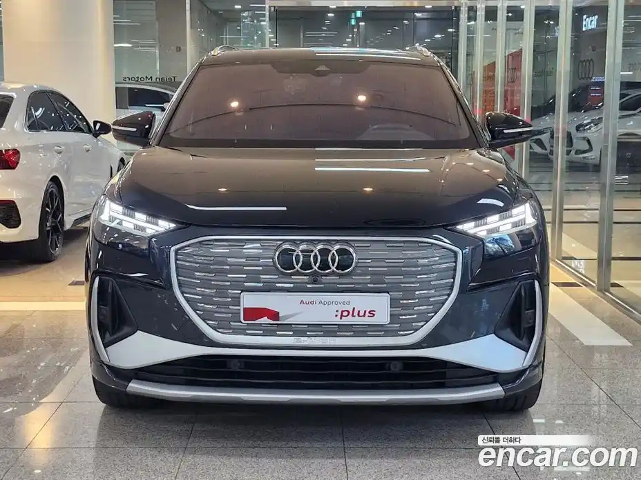 Audi Q4 e-tron 2023 1.0 гидро в Москве № 1618304, фото 3