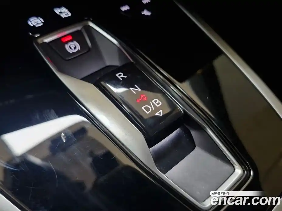 Audi Q4 e-tron 2023 1.0 гидро в Москве № 1618304, фото 9
