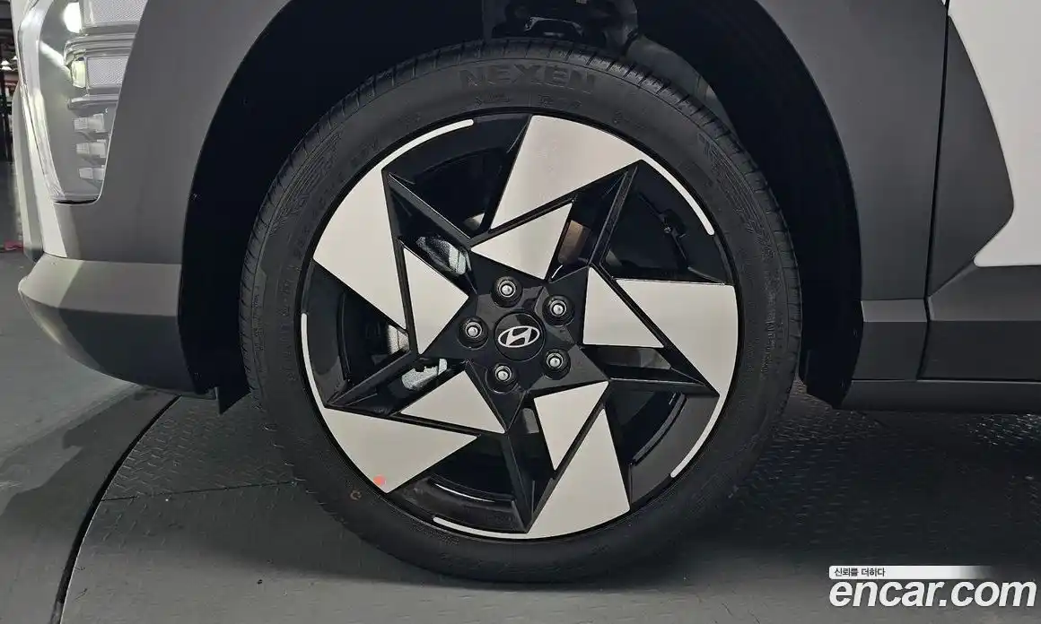 Hyundai Kona 2025 1.6 гидро в Москве № 1683504, фото 4