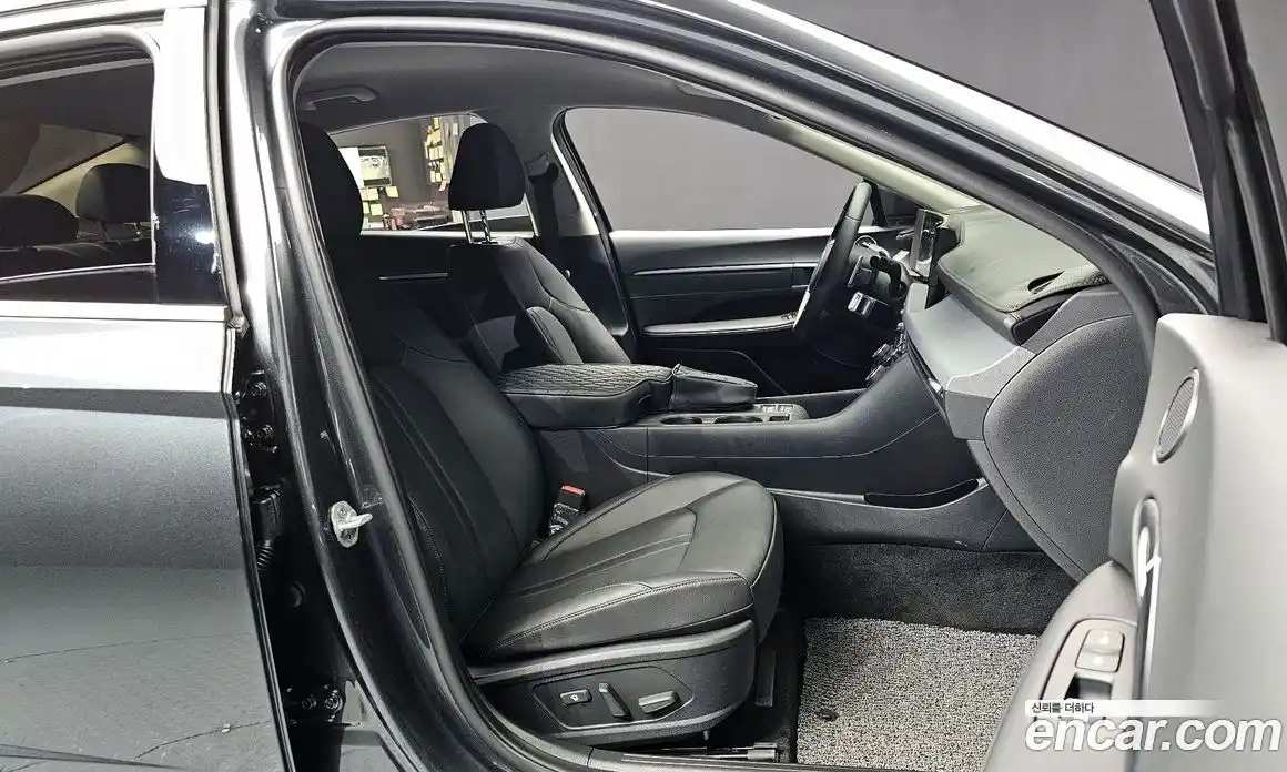 Hyundai Sonata 2025 1.6 гидро в Москве № 1683724, фото 16