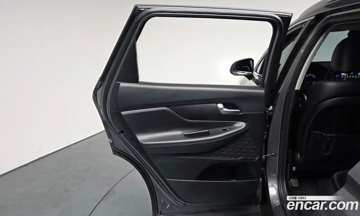 Hyundai Santa Fe 2019 2.0 гидро в Москве № 1683840, фото 14