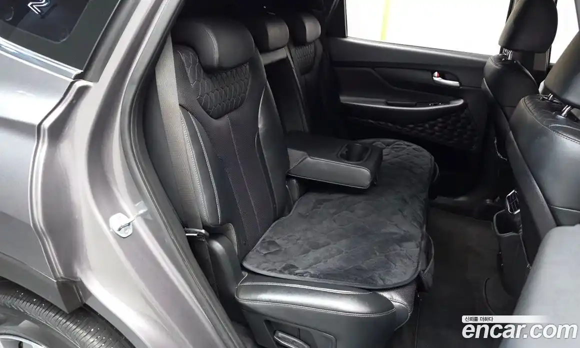 Hyundai Santa Fe 2019 2.0 гидро в Москве № 1683840, фото 17