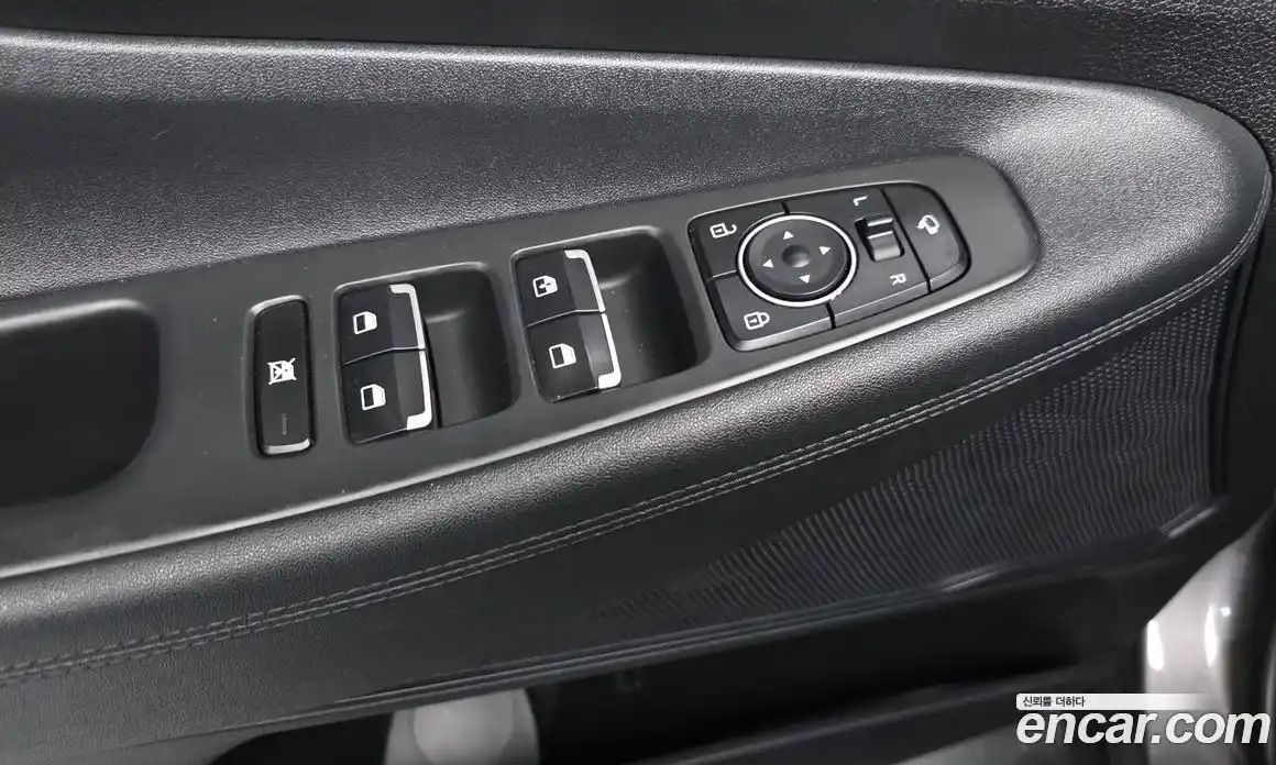 Hyundai Santa Fe 2019 2.0 гидро в Москве № 1683840, фото 23