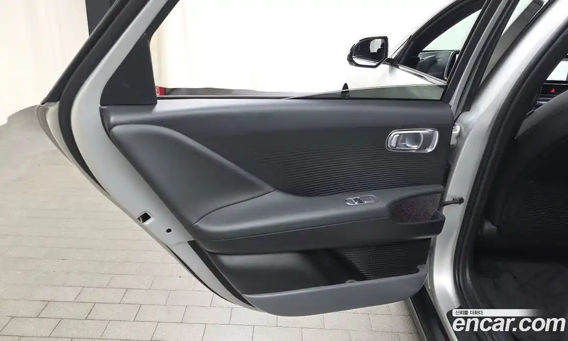 Hyundai Ioniq 6 2023 0.1 гидро в Москве № 1830679, фото 15