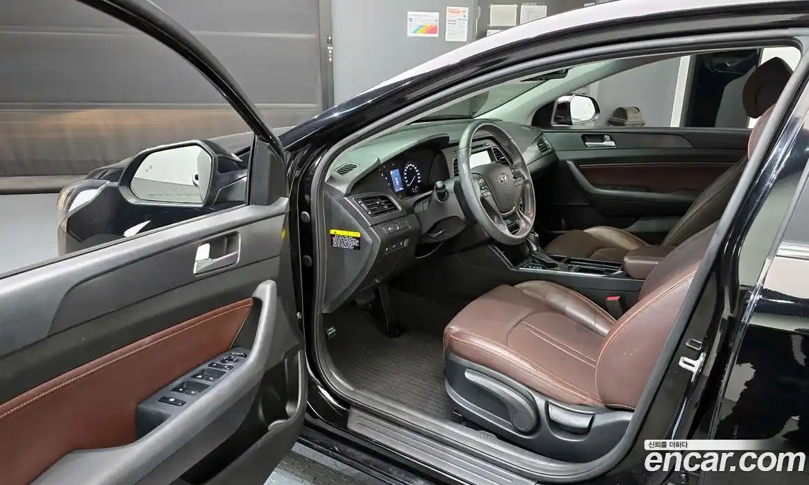 Hyundai Sonata 2016 2.0 гидро в Москве № 1830869, фото 13