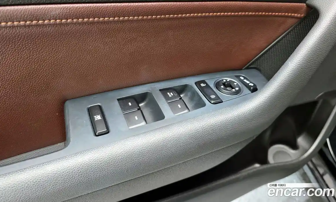 Hyundai Sonata 2016 2.0 гидро в Москве № 1830869, фото 24