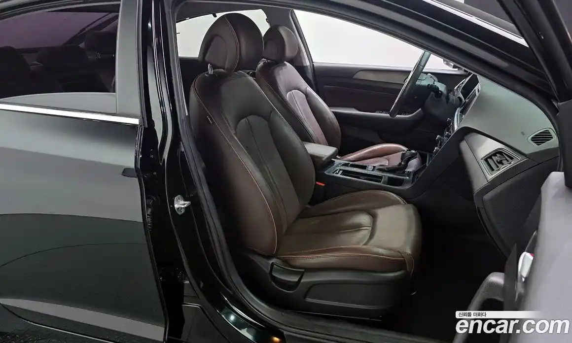 Hyundai Sonata 2016 2.0 гидро в Москве № 1830869, фото 25