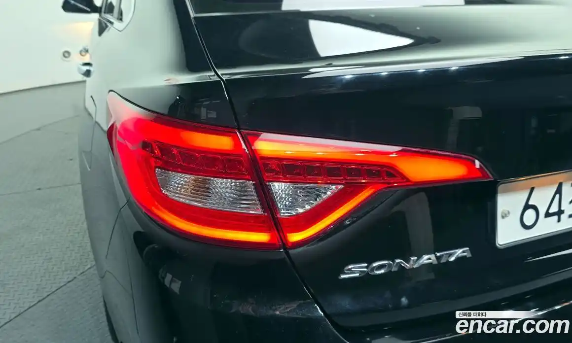Hyundai Sonata 2016 2.0 гидро в Москве № 1830869, фото 9