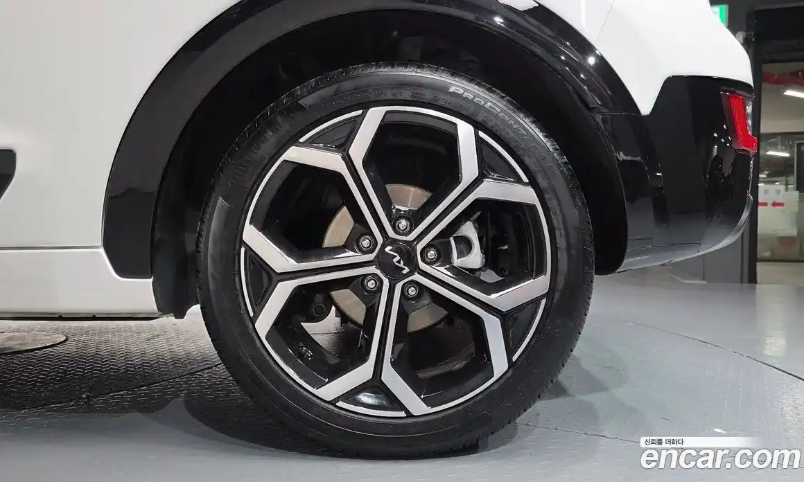 Kia Niro 2025 1.6 гидро в Москве № 1831311, фото 6