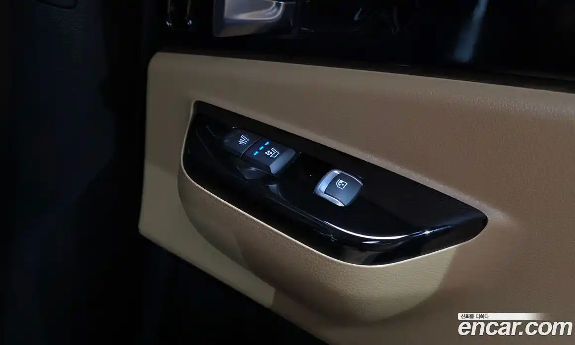 Kia Canival 2022 3.5 гидро в Москве № 1831378, фото 25
