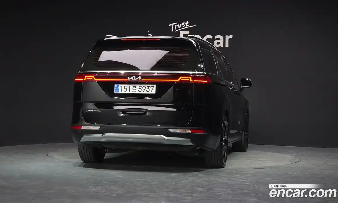 Kia Canival 2022 3.5 гидро в Москве № 1831378, фото 4