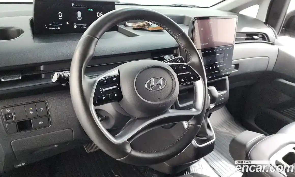 Hyundai Staria 2023 3.5 гидро в Москве № 1903621, фото 20
