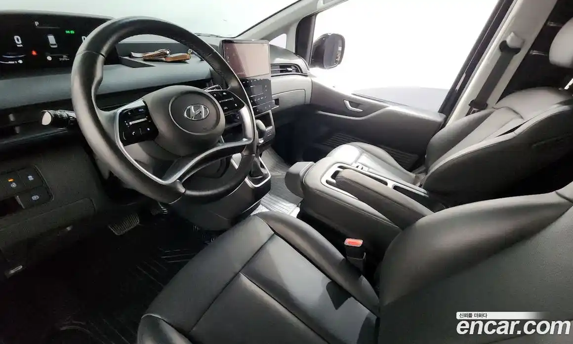 Hyundai Staria 2023 3.5 гидро в Москве № 1903621, фото 10