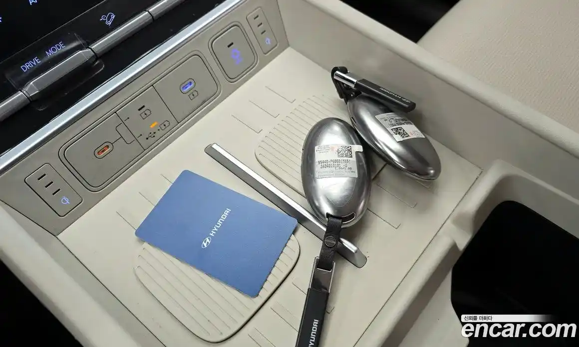 Hyundai Santa Fe 2024 1.6 гидро в Москве № 1903868, фото 32