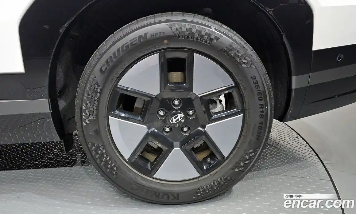 Hyundai Santa Fe 2024 1.6 гидро в Москве № 1903868, фото 7