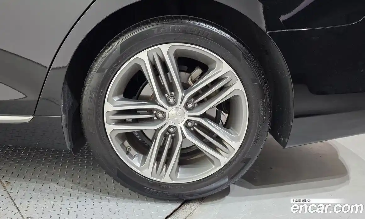 Hyundai Grandeur 2019 3.0 гидро в Москве № 1904159, фото 7