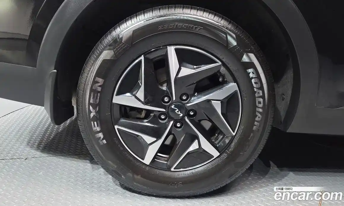 Kia Sorento 2023 1.6 гидро в Москве № 1904834, фото 4