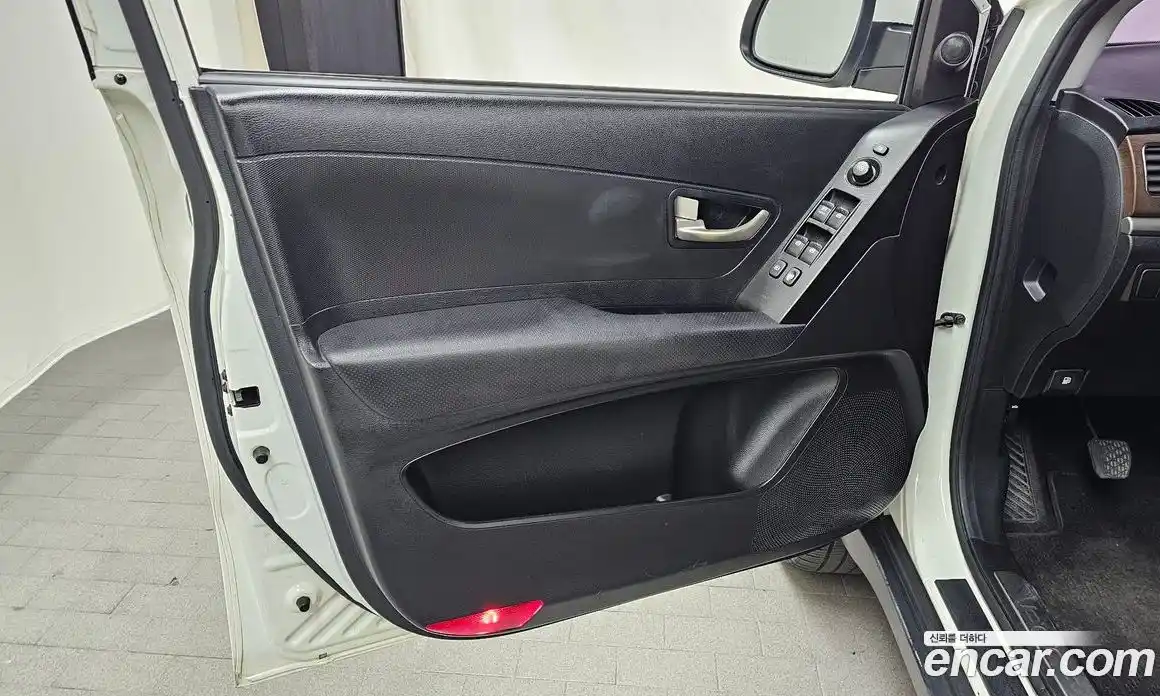SsangYong Korando 2013 2.0 механика в Москве № 1906539, фото 14