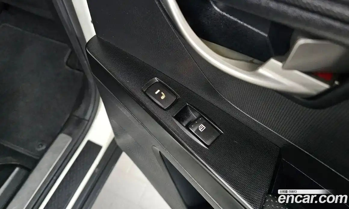 SsangYong Korando 2013 2.0 механика в Москве № 1906539, фото 25