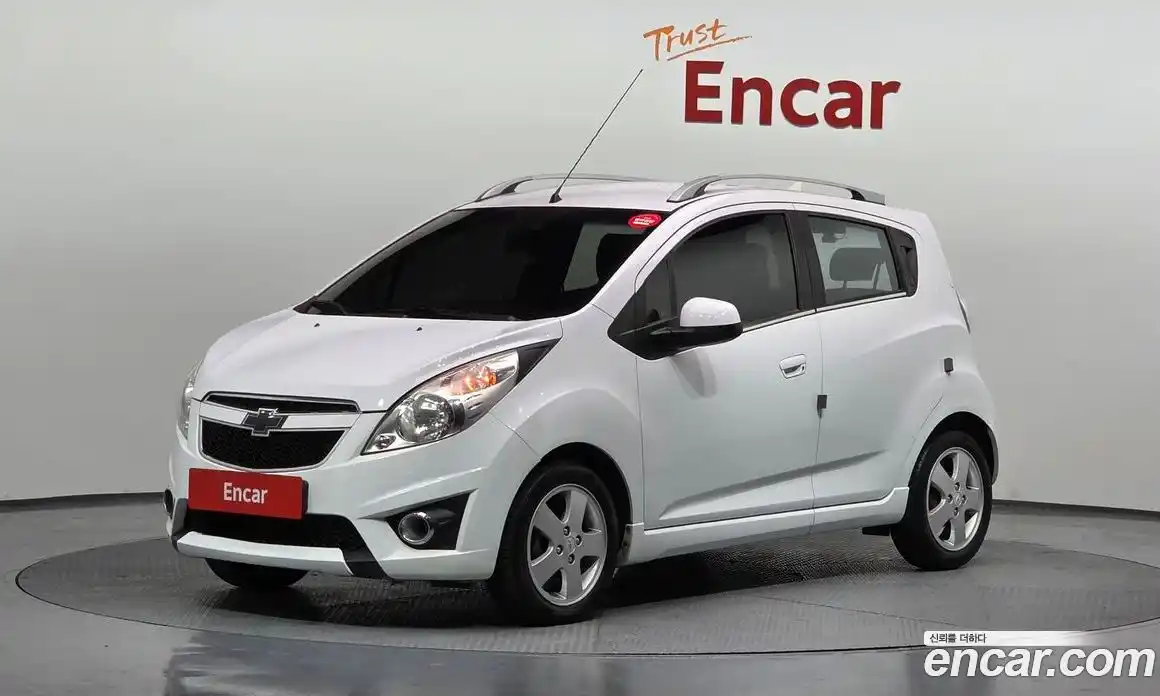 Chevrolet Spark 2011 1.0 гидро в Москве № 1907210, фото 1