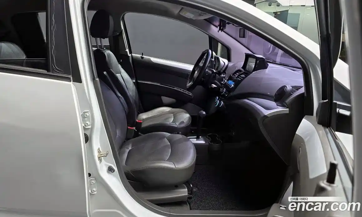 Chevrolet Spark 2014 1.0 гидро в Москве № 1907412, фото 16
