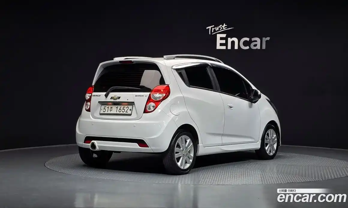Chevrolet Spark 2014 1.0 гидро в Москве № 1907412, фото 2