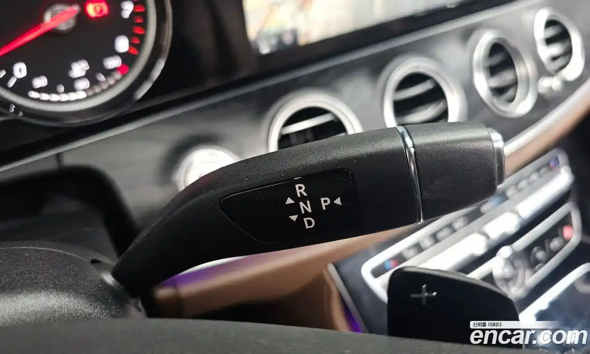 Mercedes-Benz E-Class 2017 2.0 гидро в Москве № 1909208, фото 11