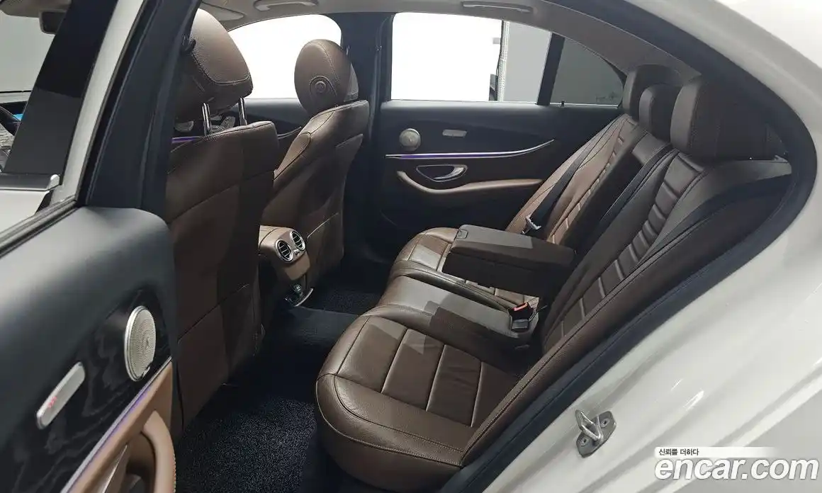 Mercedes-Benz E-Class 2017 2.0 гидро в Москве № 1909208, фото 16