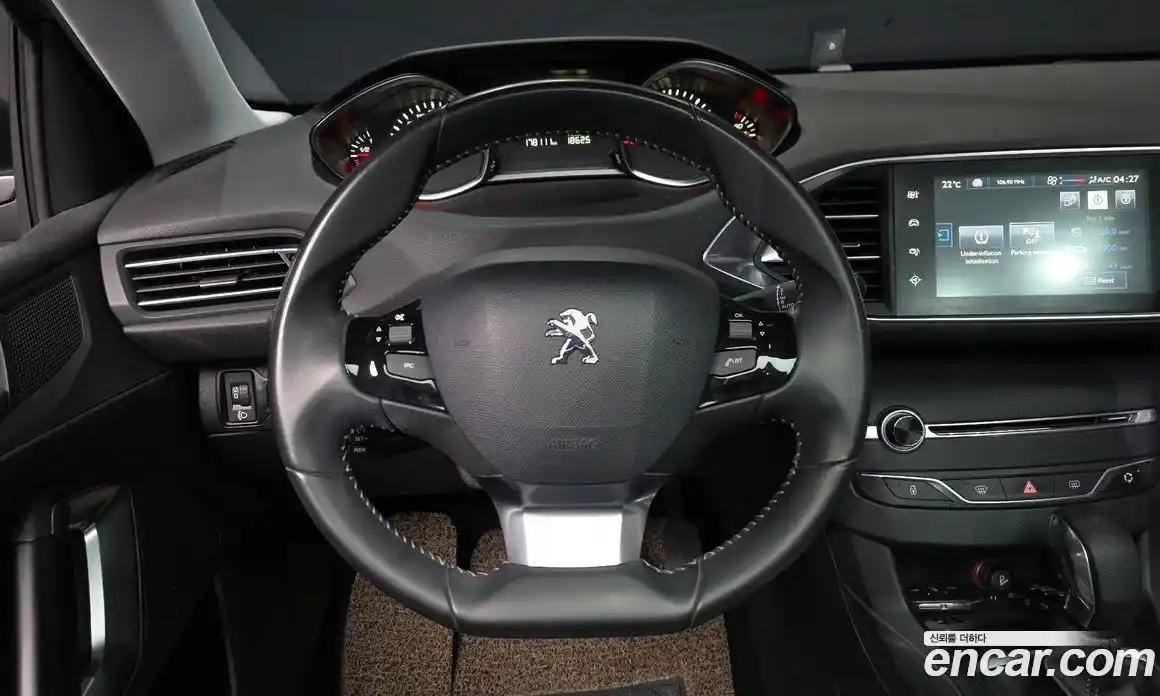 Peugeot 308 2015 2.0 гидро в Москве, фото 13