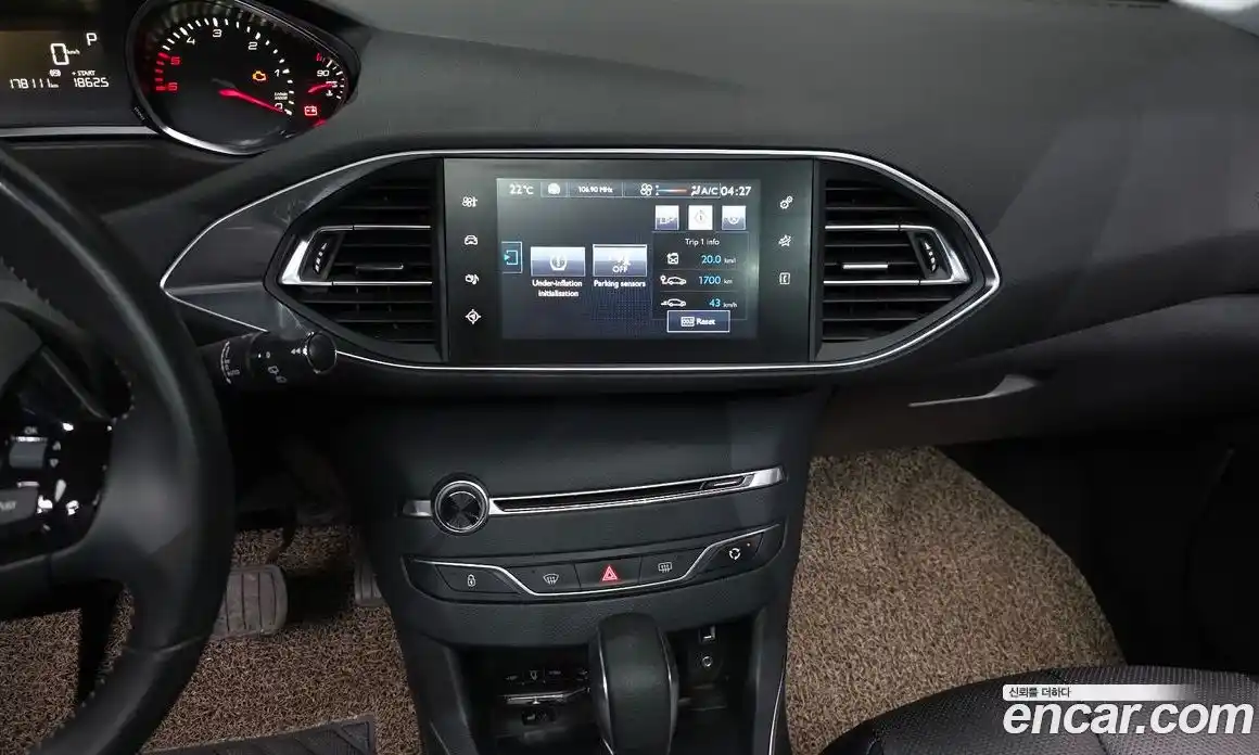 Peugeot 308 2015 2.0 гидро в Москве, фото 14