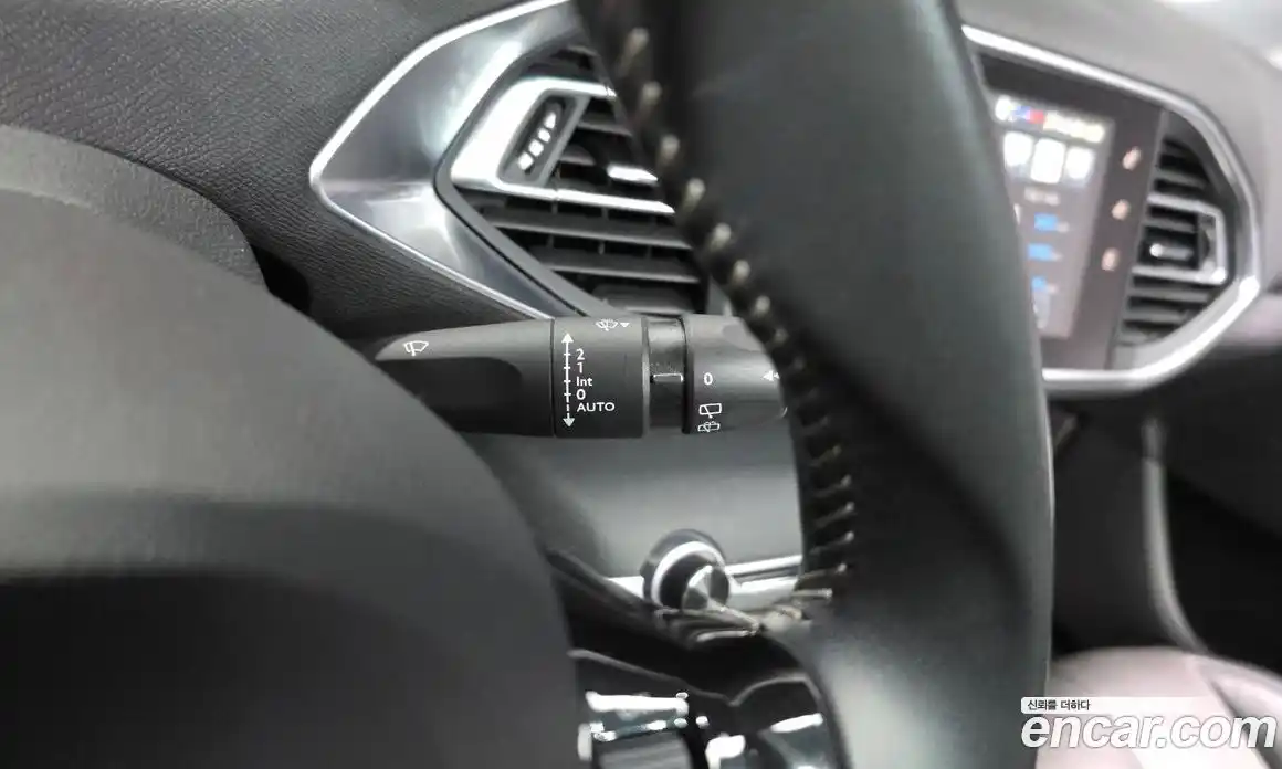 Peugeot 308 2015 2.0 гидро в Москве, фото 16