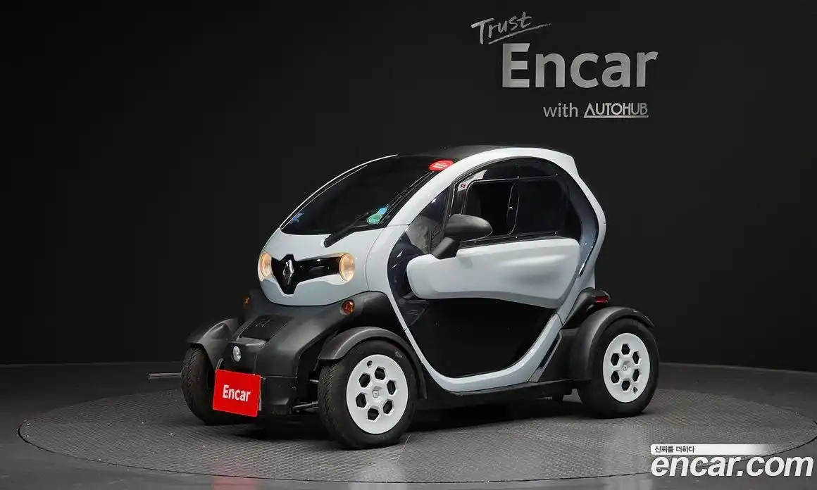 Renault Twizy 2020 0.1 гидро в Москве № 1910959, фото 1