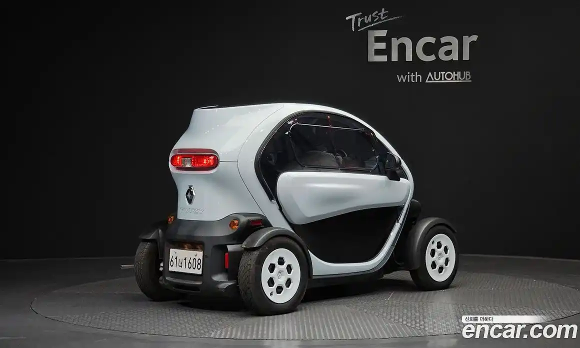 Renault Twizy 2020 0.1 гидро в Москве № 1910959, фото 2