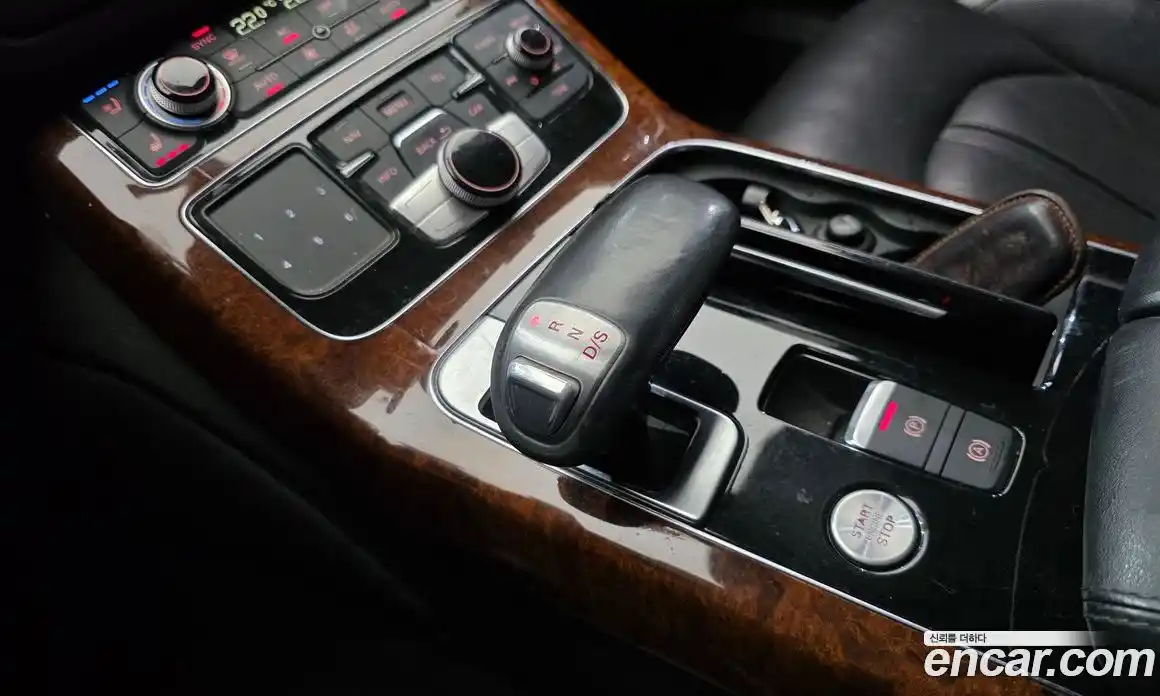 Audi A8 2012 3.0 гидро в Москве № 1911843, фото 9
