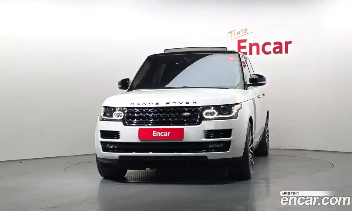 Land Rover Range-Rover 2017 4.4 гидро в Москве № 1914835, фото 3