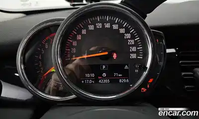 Mini Cooper 2021 1.5 гидро в Москве № 1915875, миниатюра 11