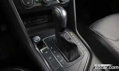 Volkswagen Tiguan 2020 2.0 гидро в Москве № 1917993, миниатюра 12