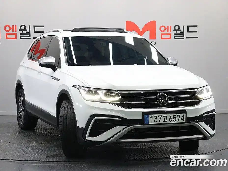 Volkswagen Tiguan 2023 2.0 гидро в Москве № 1918527, фото 2