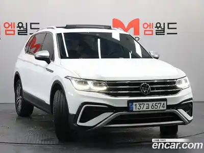 Volkswagen Tiguan 2023 2.0 гидро в Москве № 1918527, миниатюра 2