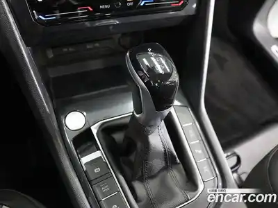 Volkswagen Tiguan 2023 2.0 гидро в Москве № 1918527, миниатюра 8
