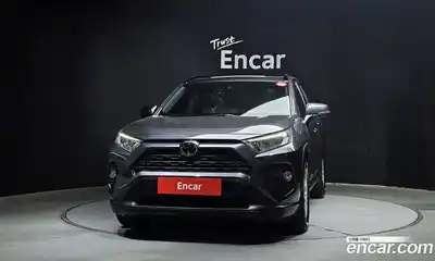 Toyota RAV4 2019 2.5 гидро в Москве № 1919579, миниатюра 3