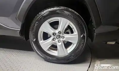 Toyota RAV4 2019 2.5 гидро в Москве № 1919579, миниатюра 7