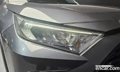 Toyota RAV4 2019 2.5 гидро в Москве № 1919579, миниатюра 8