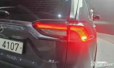 Toyota RAV4 2019 2.5 гидро в Москве № 1919579, миниатюра 9