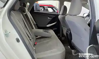 Toyota Prius 2015 1.8 гидро в Москве № 1919631, миниатюра 12