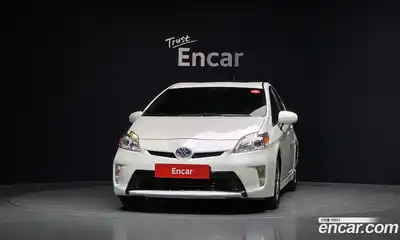 Toyota Prius 2015 1.8 гидро в Москве № 1919631, миниатюра 3